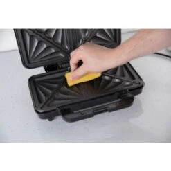 B&M Tower Deep Fill Sandwich Maker -Energizer Shop 356406 tower deep fill sandwich maker 5